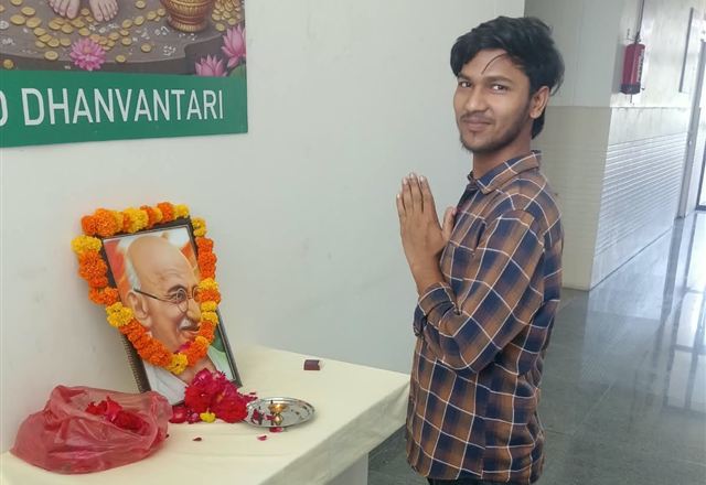 Paying respects to the Father of the Nation